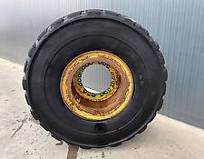 Michelin 875 / 65R29